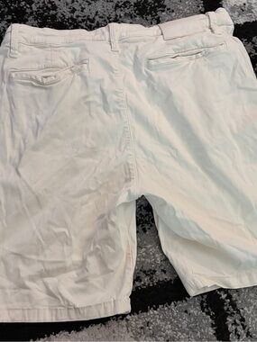 Heritage White Men's Flat Front Shorts